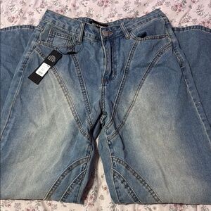 Women’s Fashion Nova Jeans Size 7 Brand NEW